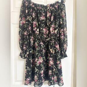 Forever 21 Black Floral Smocked Top Size S